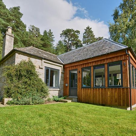 Amazing Cottage With Private Indoor Swim Pool And Hot Tub Grantown-on-Spey Zewnętrze zdjęcie