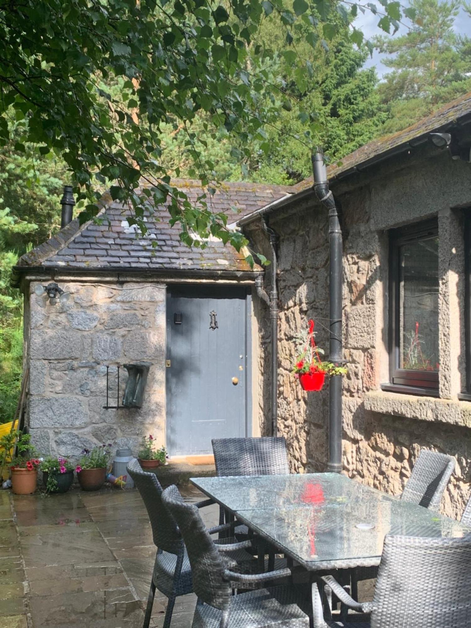 Amazing Cottage With Private Indoor Swim Pool And Hot Tub Grantown-on-Spey Zewnętrze zdjęcie